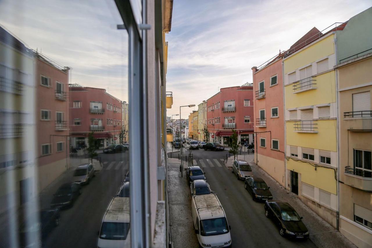 Sao Joao Studios & Flats By Lisbon Village Apartments Экстерьер фото